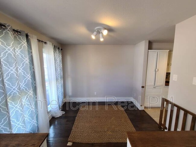Building Photo - 3818 Mediterranean St