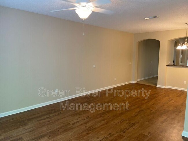 Building Photo - 3697 Hartsfield Forest Cir