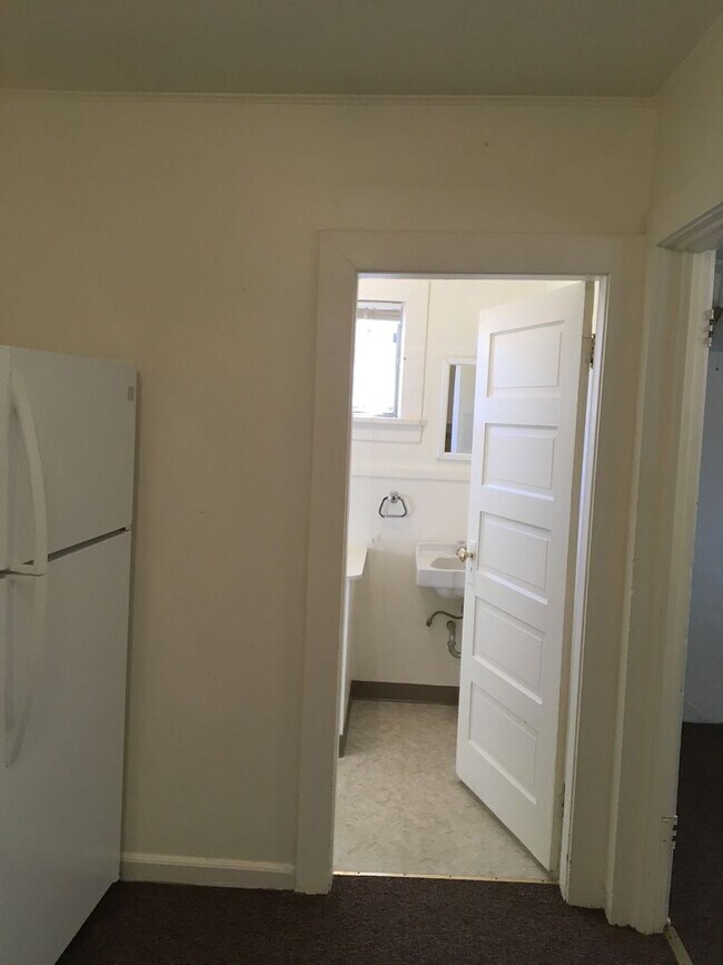 Building Photo - p639