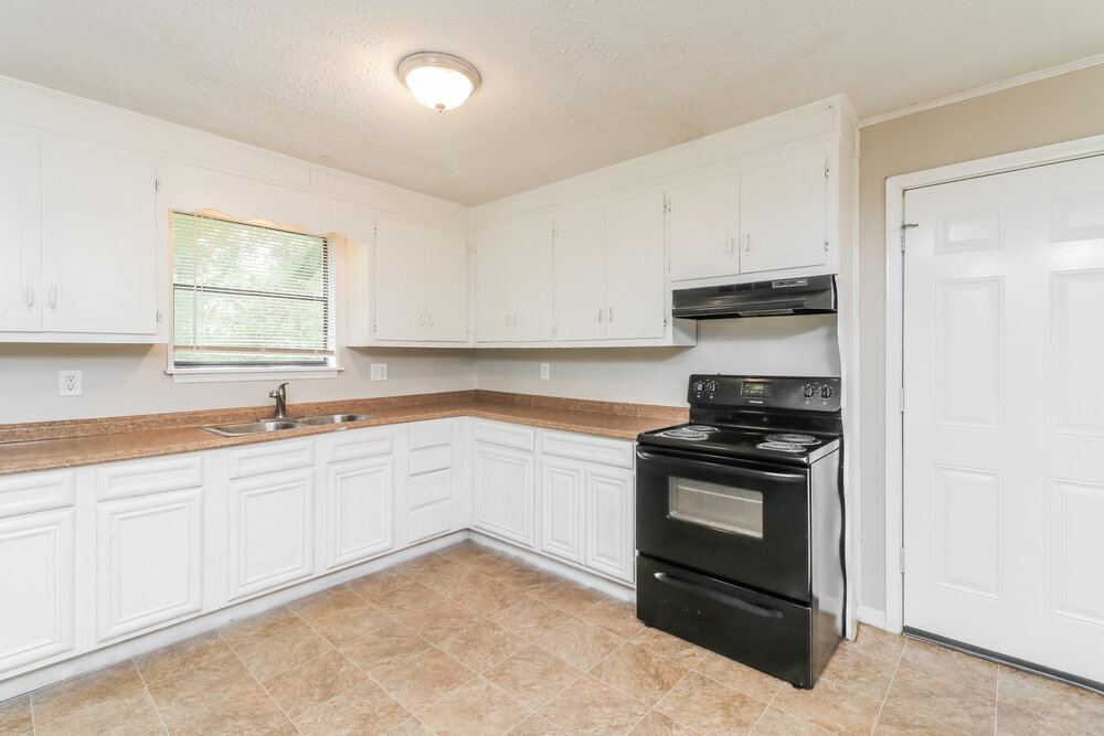 Building Photo - 9050A Spillers Dr SW