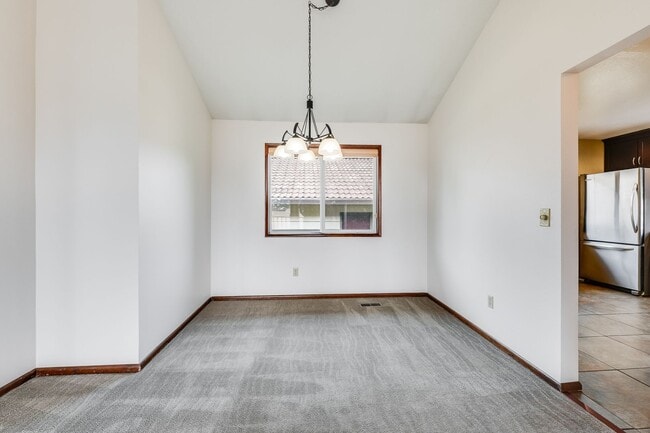 Building Photo - 6270 Preakness Way