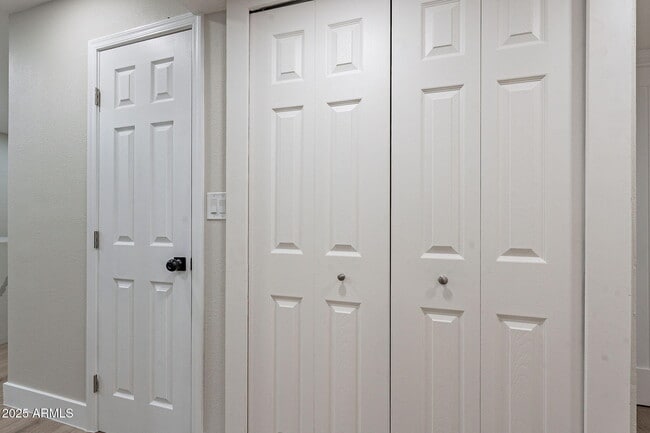 Building Photo - 745 E Pierce St