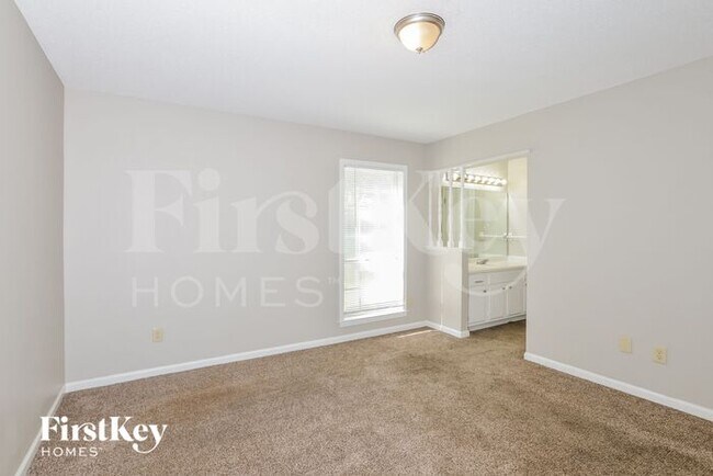 Building Photo - 5590 Montpelier Dr