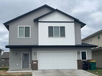 Building Photo - 1136 27th Ave W