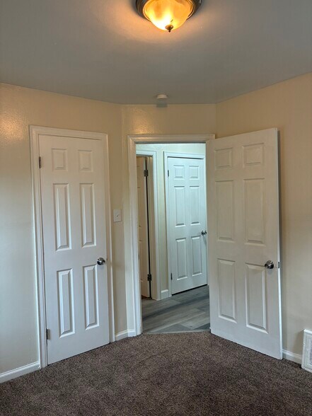 Building Photo - 13679 Bringard Dr