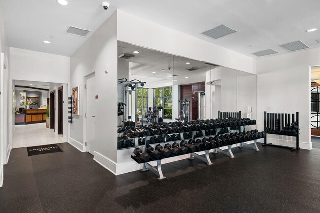 Building Photo - 600 W Las Olas Blvd