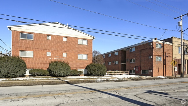 Building Photo - Black River Community