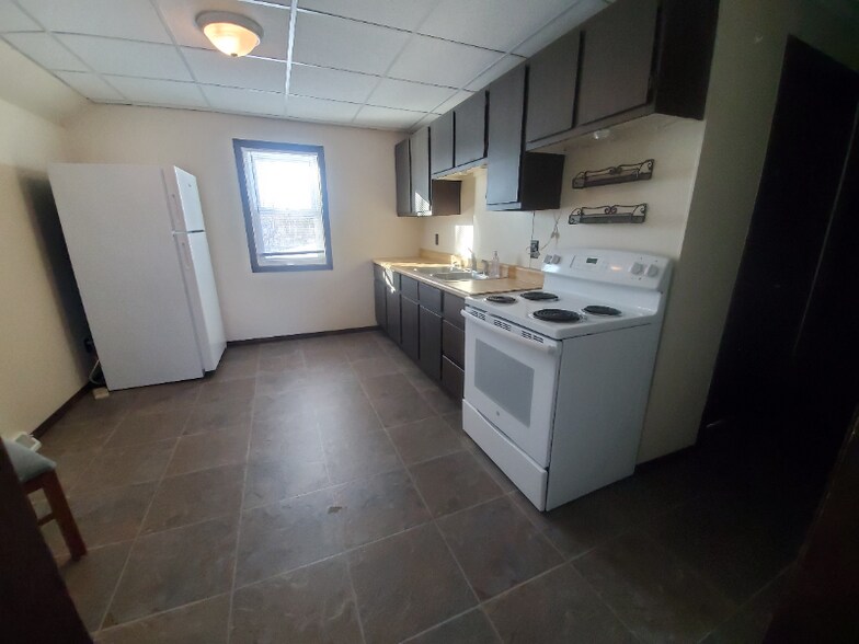 Building Photo - 243 Park Ave