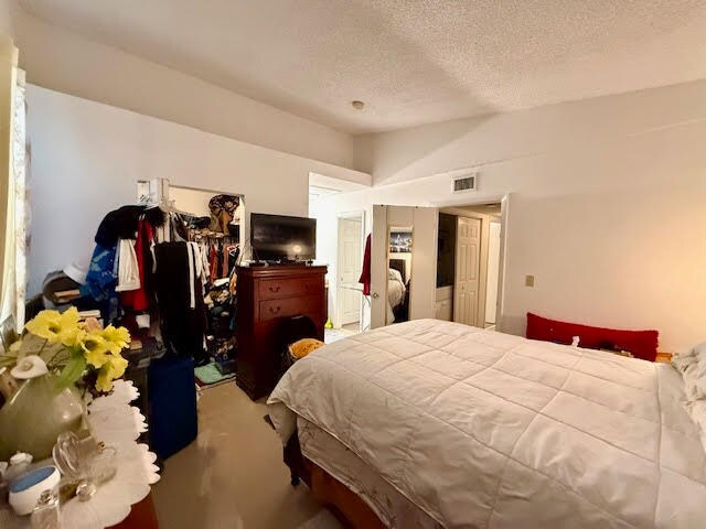 Building Photo - 741 Lyons Rd