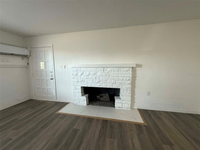 Building Photo - 4711 10th Ave S