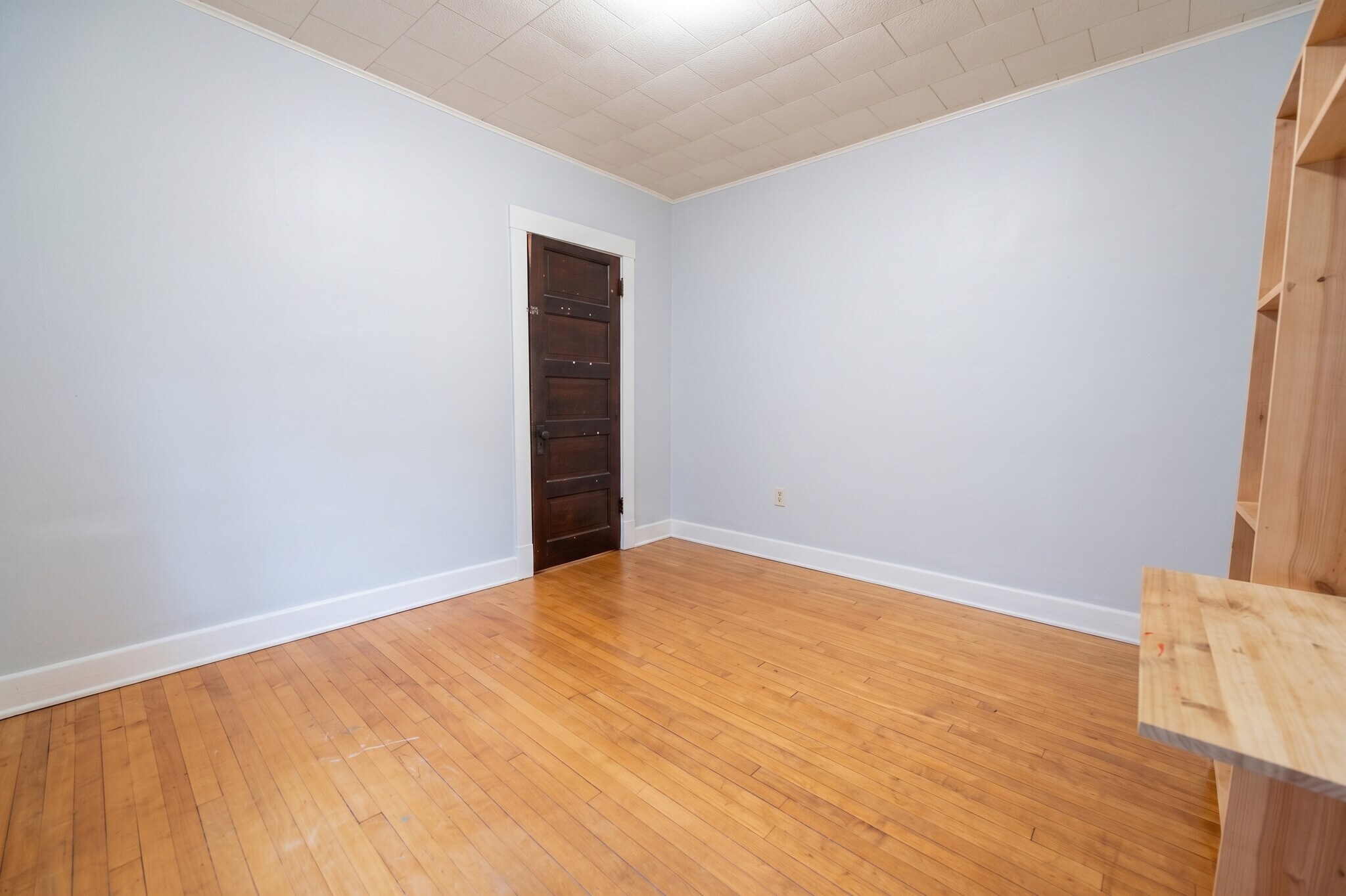 Building Photo - 410 W Mifflin St