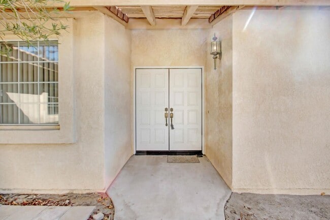 Building Photo - 43580 Texas Ave