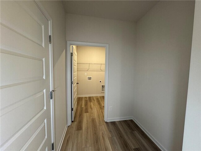 Building Photo - 24 Busby Dr