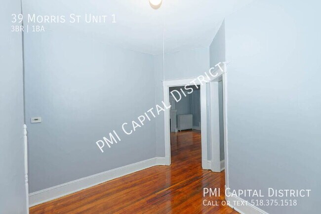Building Photo - 39 Morris St