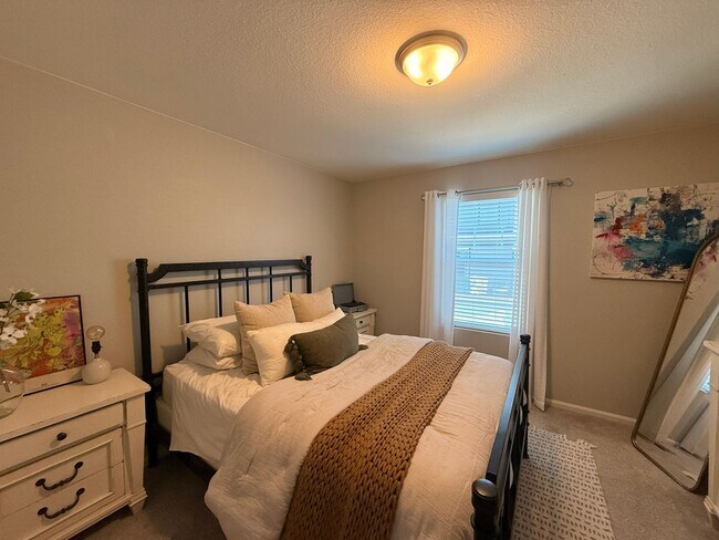 Building Photo - Modern 3 Bed - 2.5 Bath - Baseline - 1/2 Off First Months Rent!