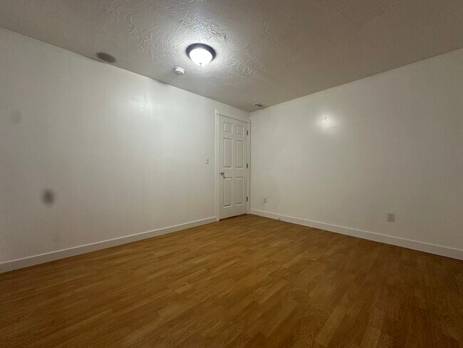 Building Photo - 3408 S Huntington Dr