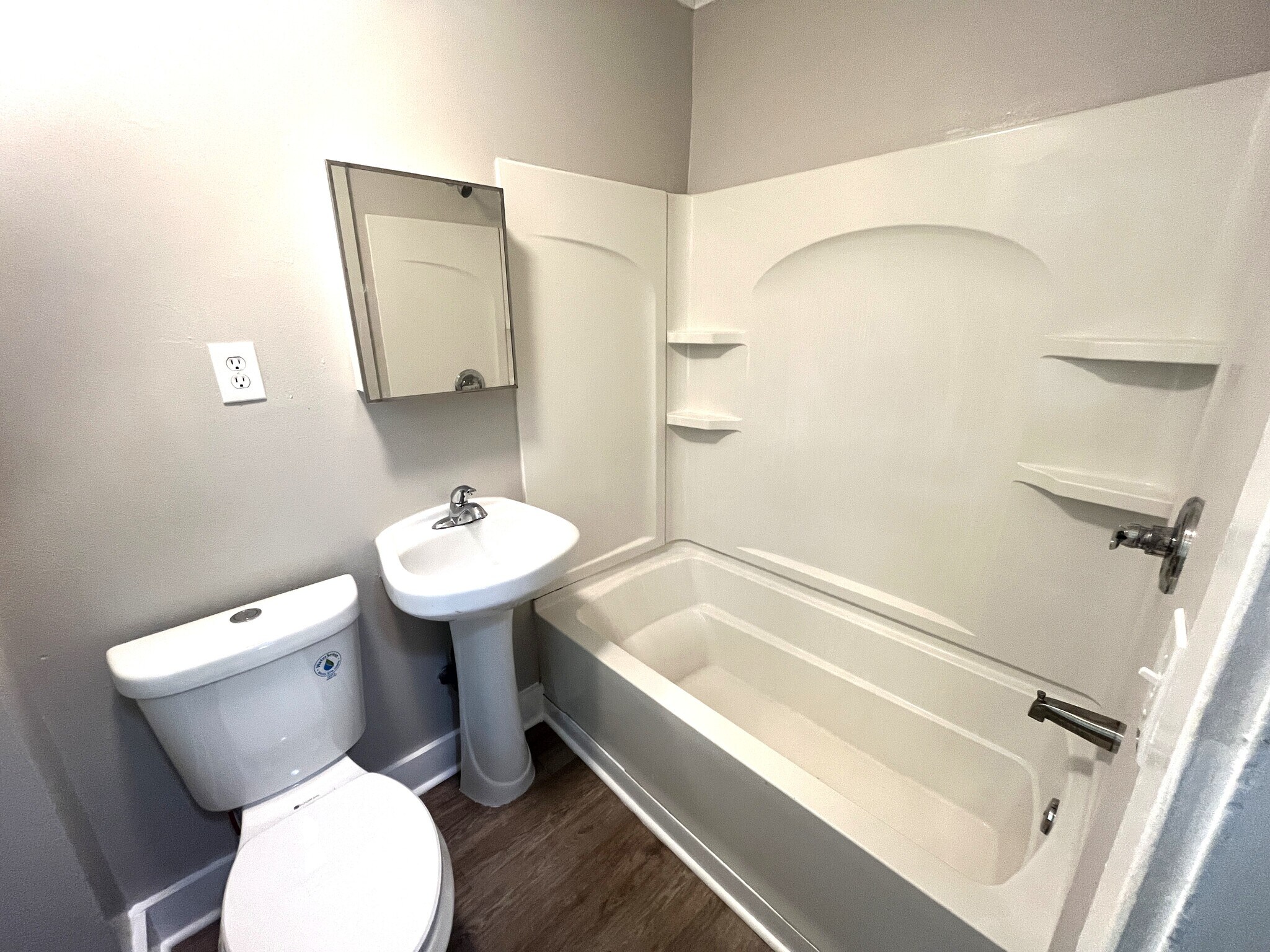 Building Photo - 820 Wayne St