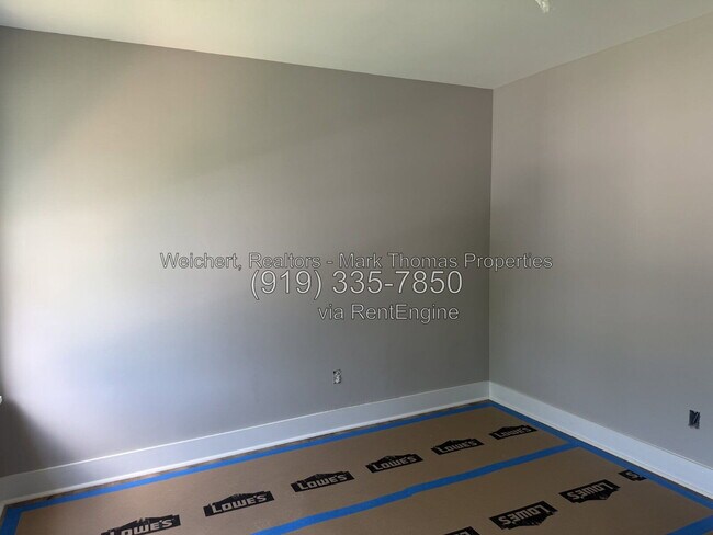Building Photo - 1203 Fern St