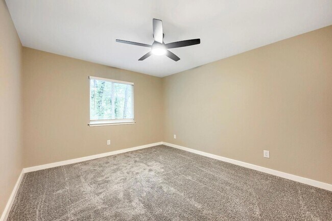 Building Photo - 13104 Tilder Dr