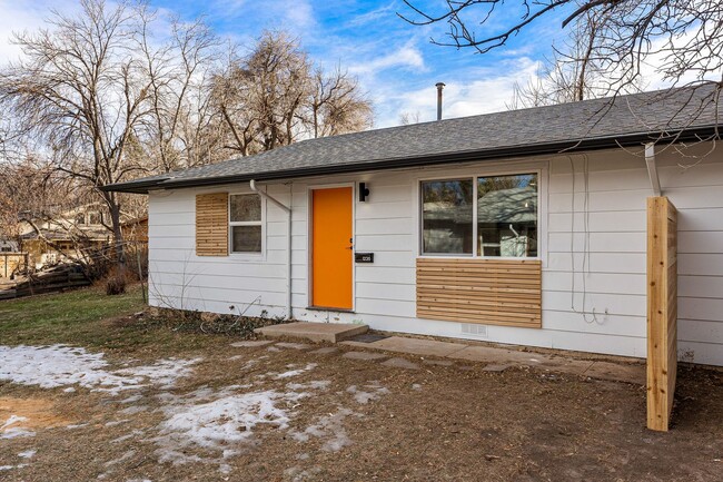 Building Photo - PRELEASE Fully updated 2 Bed 1 Bath Near CU