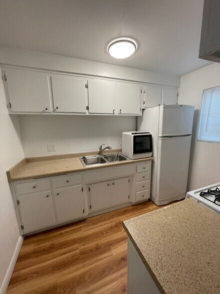 Building Photo - 343 Cabrillo St