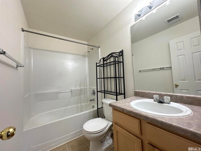 Building Photo - 200 Talus Way