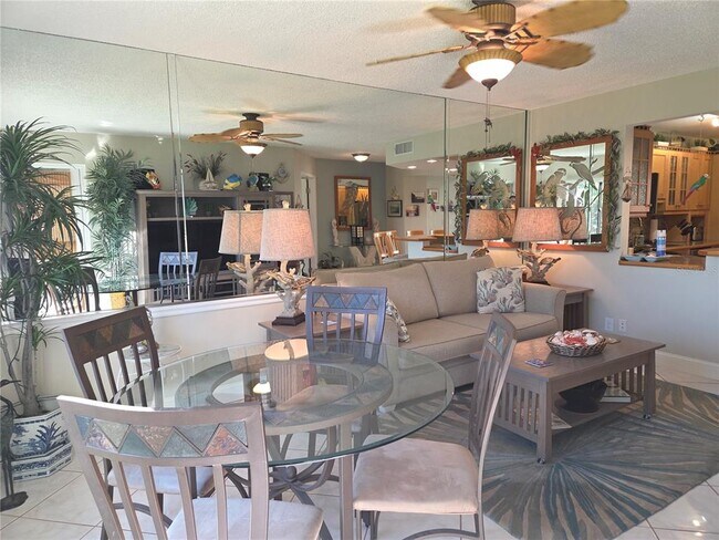 Building Photo - 1515 Pinellas Bayway S