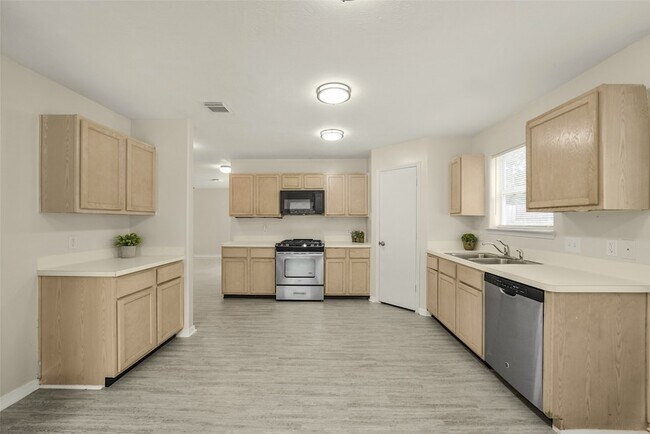 Building Photo - 839 Autumn Point Ln