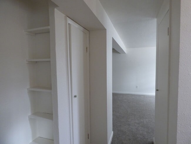 Building Photo - Home In Old Town Longmont!