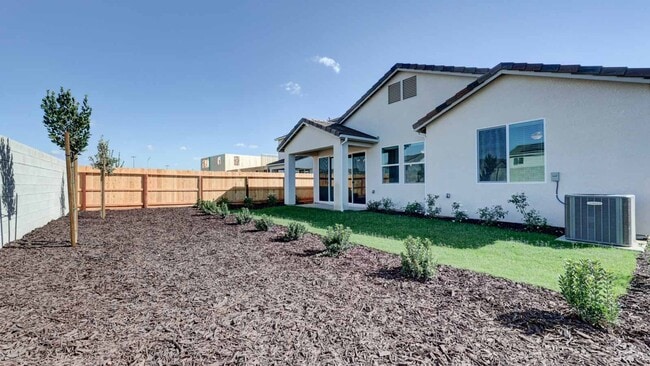 Building Photo - Brand New Home