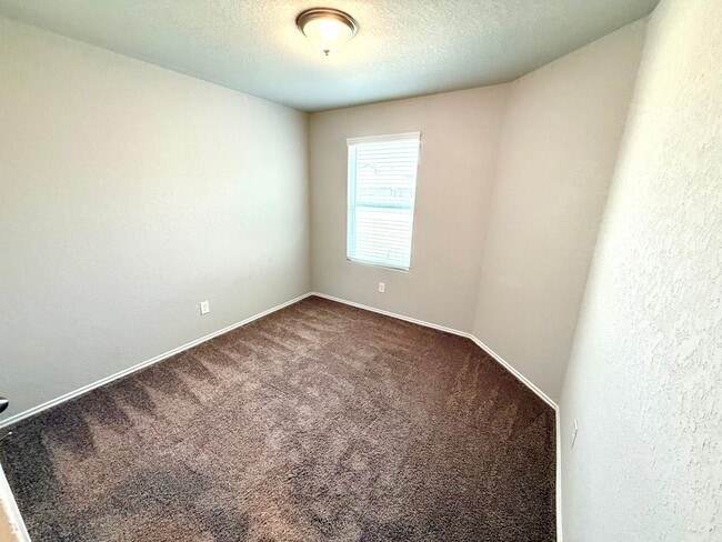 Building Photo - 7614 Crestway Ridge