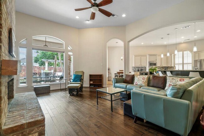 Building Photo - 13702 Sandpebble Chase