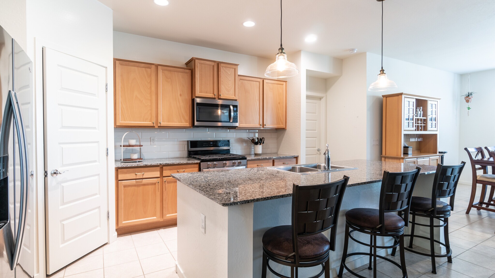 Building Photo - 514 W Cholena Trl