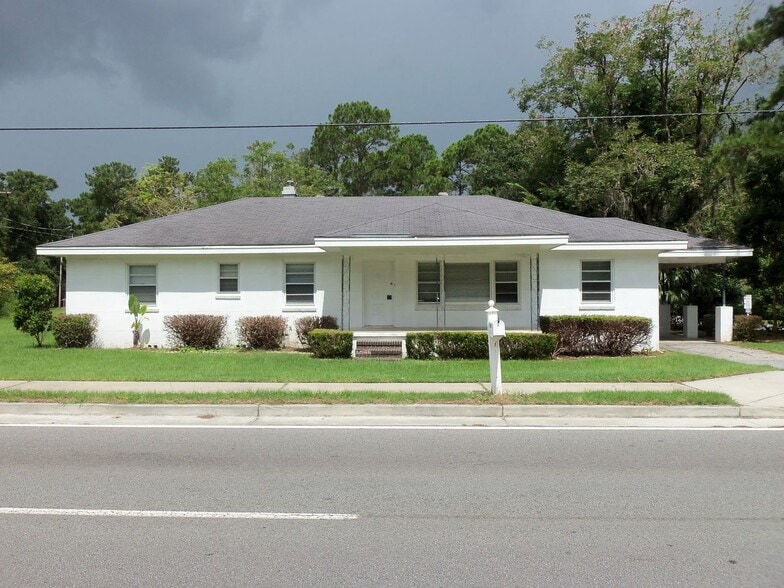 Primary Photo - 10609 Middleground Rd