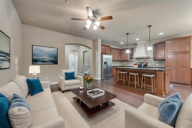 Building Photo - 1003 Brook Hollow Dr