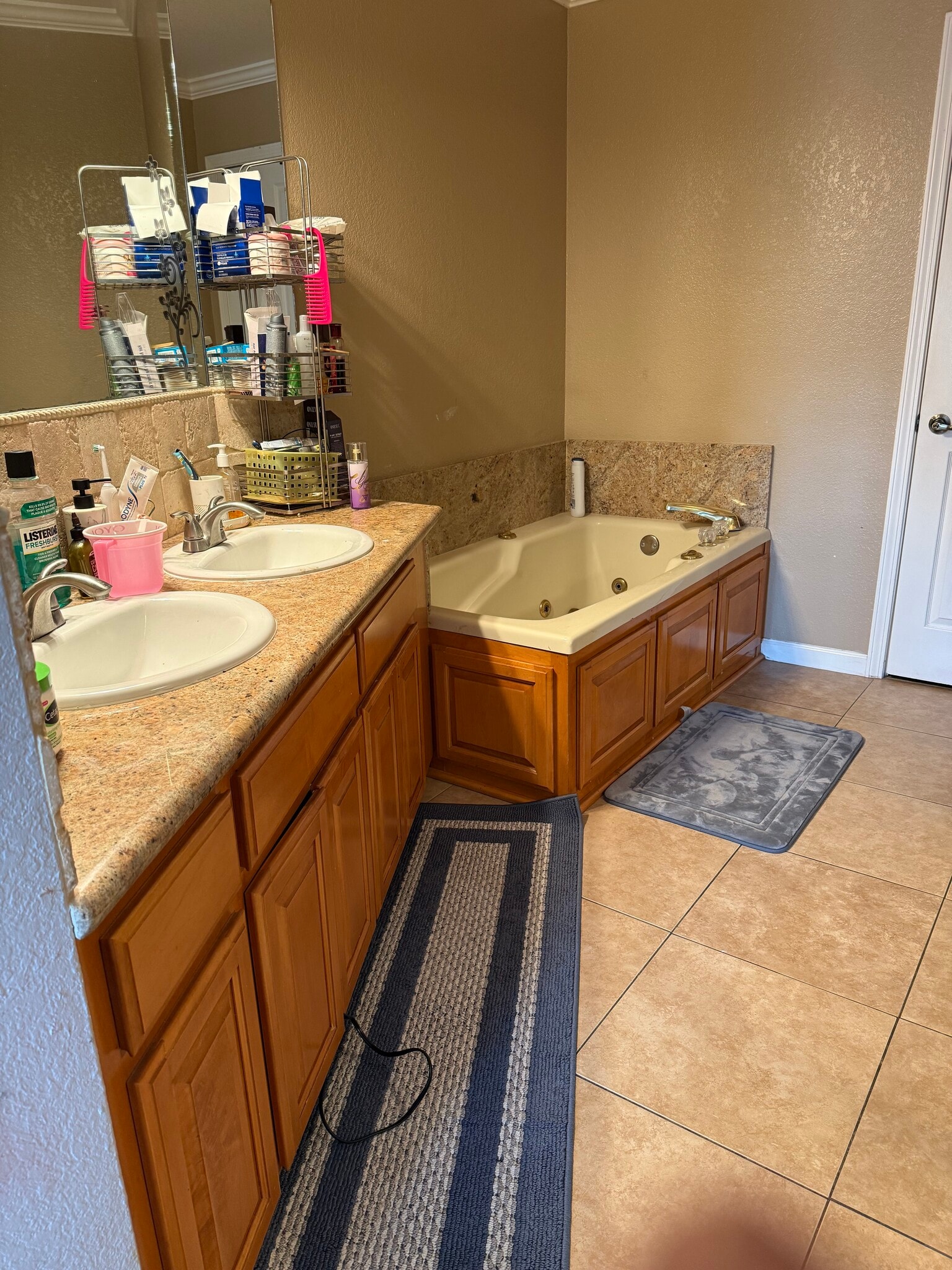 Building Photo - 7836 Gate Way