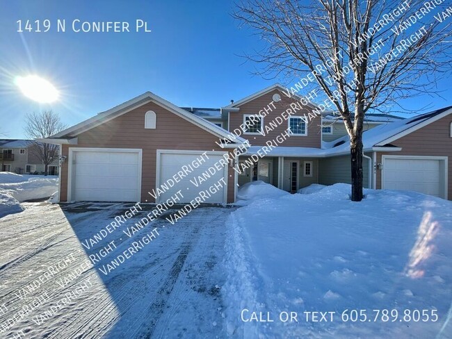 Building Photo - 1419 N Conifer Pl