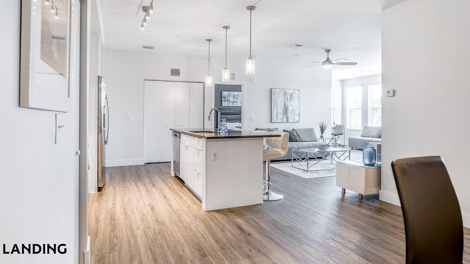 Building Photo - 4950 W Prescott St