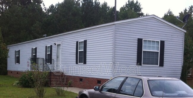 Building Photo - 613 Sunshine Dr