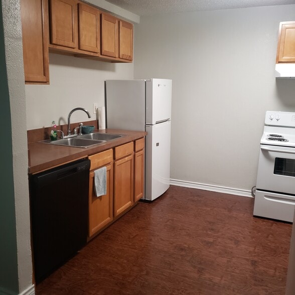 Kitchen - 2200 E Trinity Mills Rd