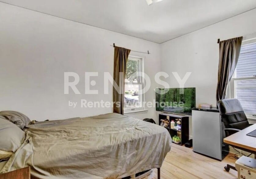 Building Photo - 2036 Iglehart Ave
