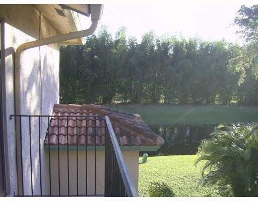 Building Photo - 11458 Royal Palm Blvd