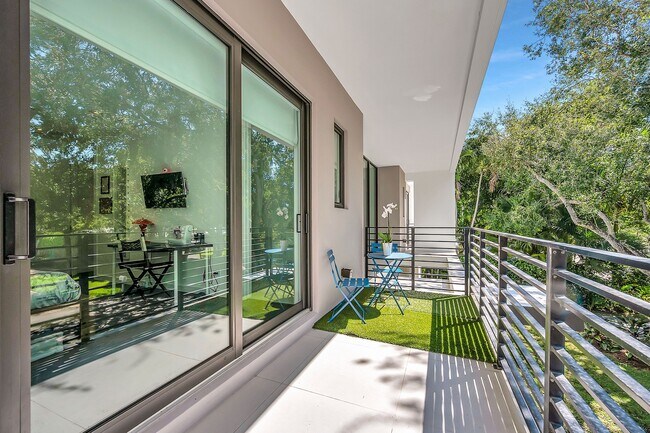 Building Photo - 5921 SW 87th St