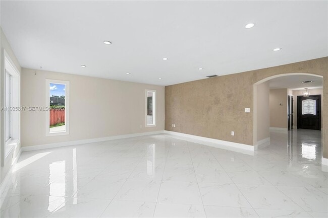 Building Photo - 13611 SW 77th St