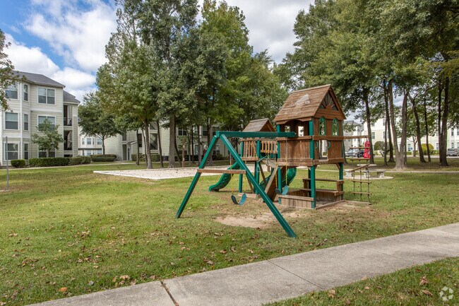 deerbrook forest apartments