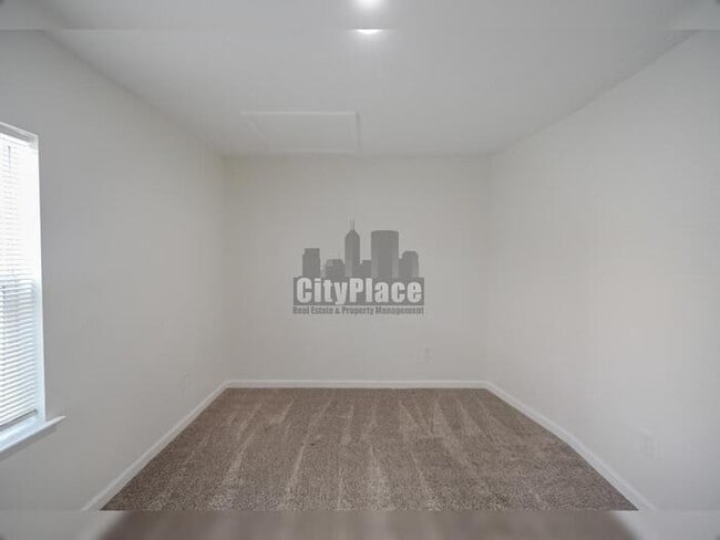 Building Photo - 2625 Guilford Ave