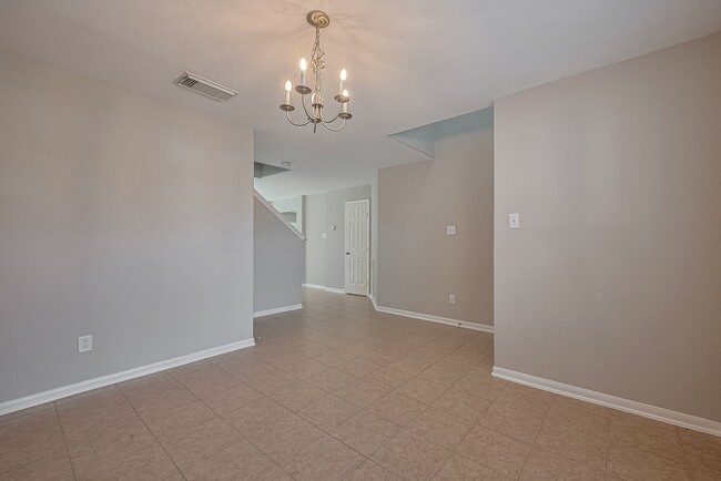 Building Photo - 9714 Angleside Ln