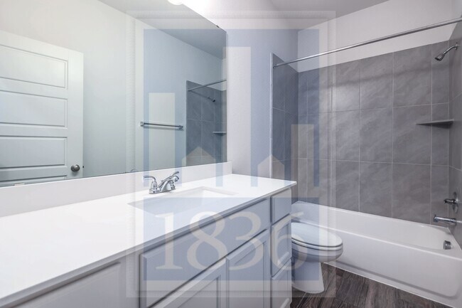 Building Photo - 308 Lacey Oak Lp