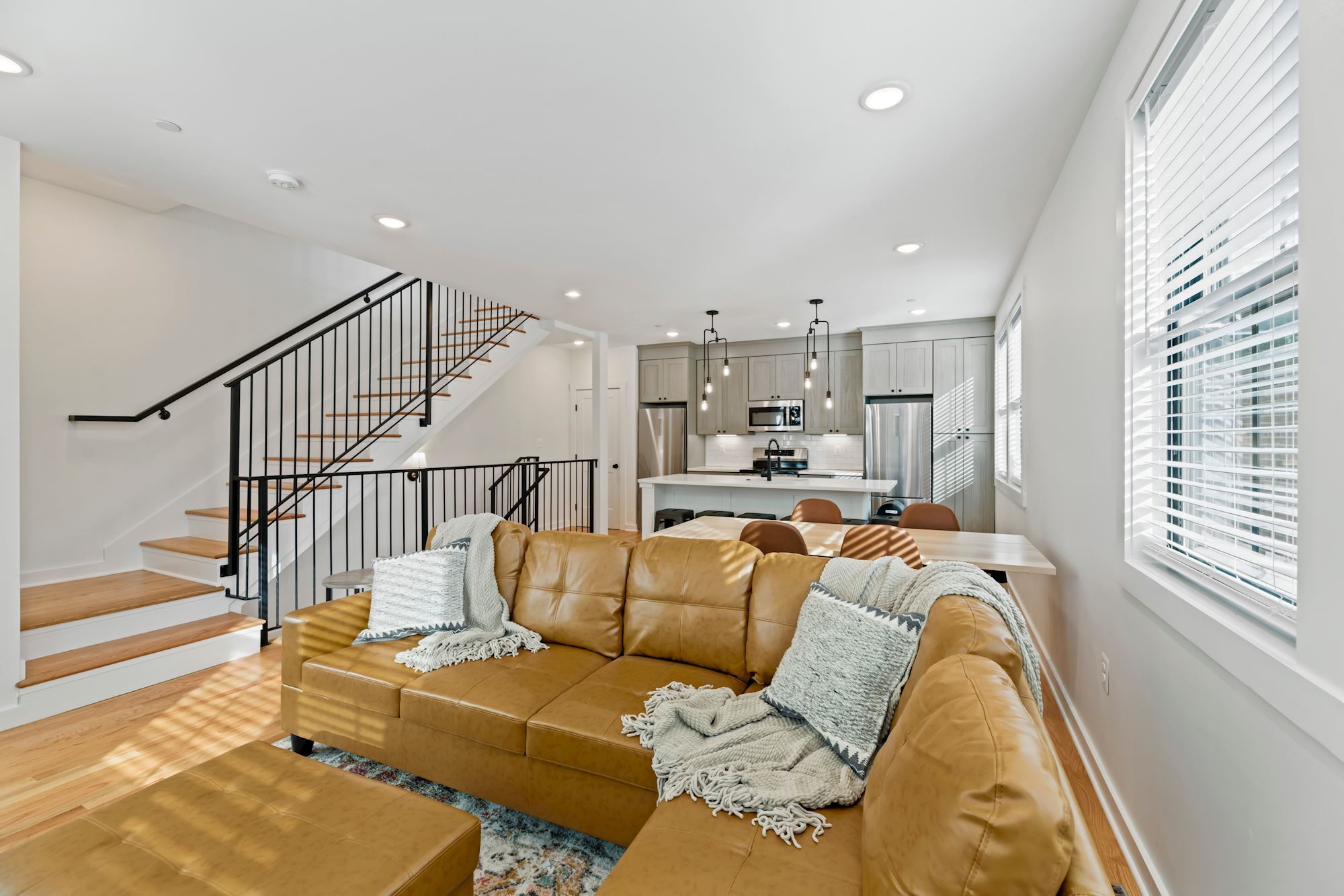 Building Photo - 423 Quincy St NW