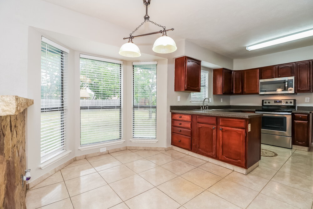 Building Photo - 7529 Ashwood Cir